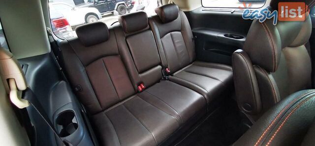 2010 NISSAN ELGRAND HIGHWAY STAR PREMIUM  -