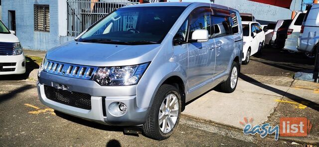 2009 MITSUBISHI DELICA D:5  COMMERCIAL