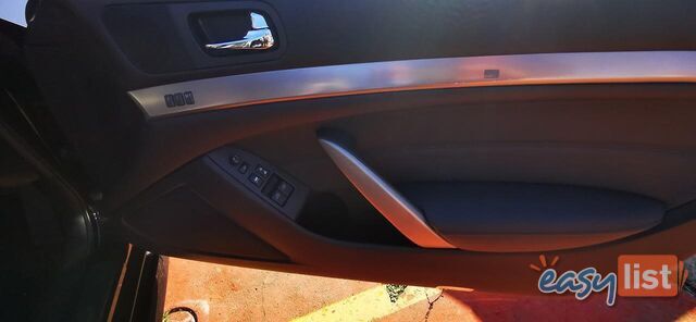 2011 NISSAN SKYLINE 370GT  COUPE