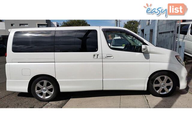 2010 NISSAN ELGRAND   OTHERCAR