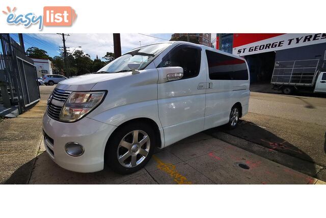2010 NISSAN ELGRAND   OTHERCAR