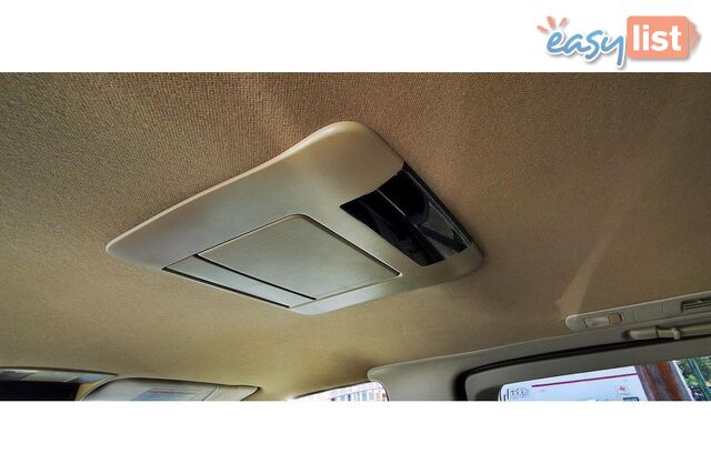2010 NISSAN ELGRAND   OTHERCAR