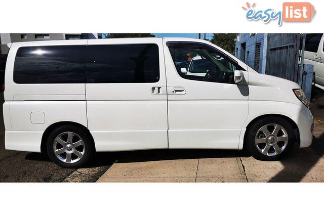 2010 NISSAN ELGRAND   OTHERCAR