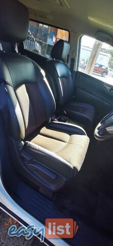 2010 NISSAN ELGRAND HIGHWAY STAR  COMMERCIAL