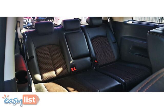 2010 NISSAN ELGRAND   OTHERCAR