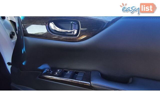 2010 NISSAN ELGRAND   OTHERCAR