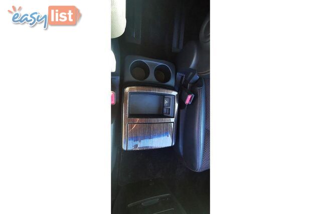 2010 NISSAN ELGRAND   OTHERCAR