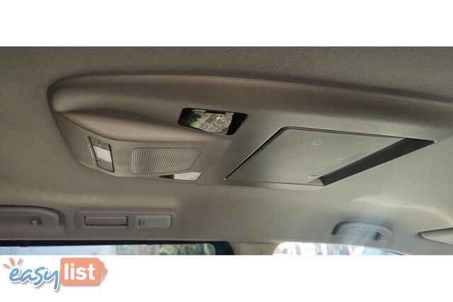 2010 NISSAN ELGRAND   OTHERCAR
