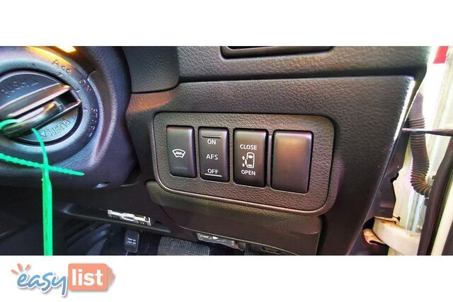 2005 NISSAN ELGRAND   OTHERCAR