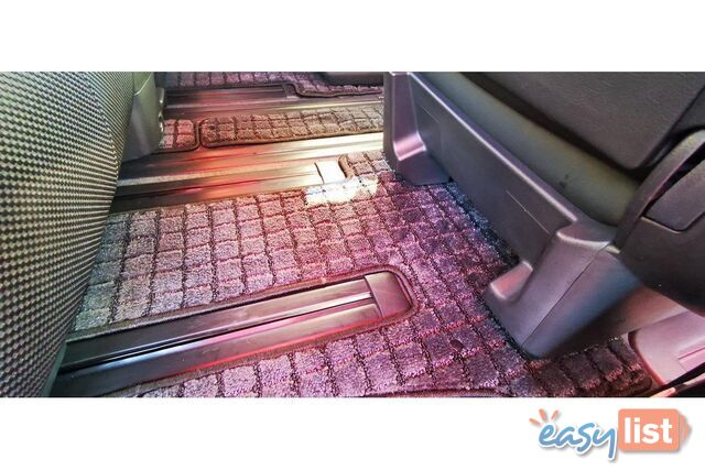 2005 NISSAN ELGRAND   OTHERCAR