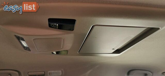 2010 NISSAN ELGRAND HIGHWAY STAR  COMMERCIAL