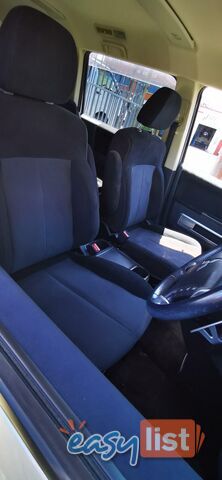 2010 MITSUBISHI DELICA D:5  -