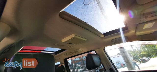 2010 NISSAN ELGRAND HIGHWAY STAR  COMMERCIAL