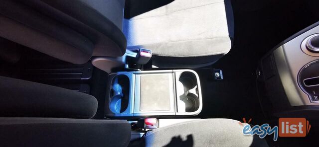2010 MITSUBISHI DELICA D:5  -