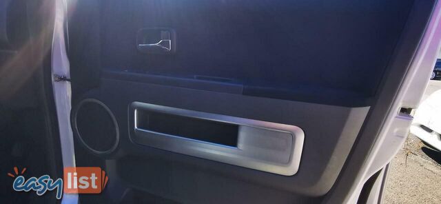 2010 MITSUBISHI DELICA D:5  -