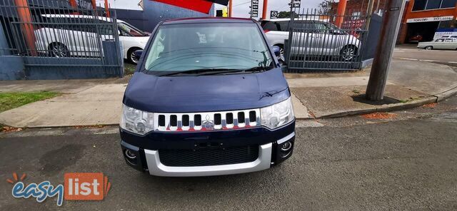 2011 MITSUBISHI DELICA D:5  -