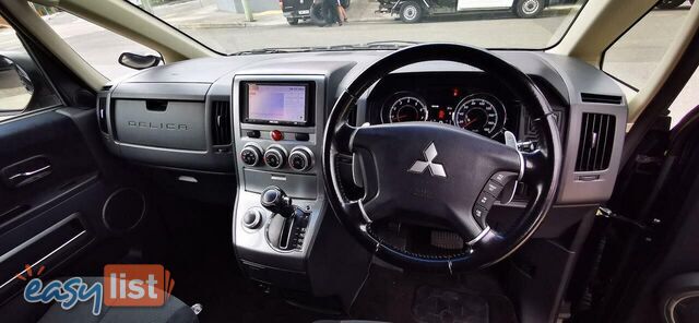 2011 MITSUBISHI DELICA D:5  -