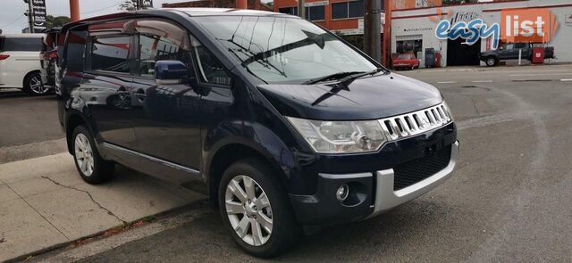 2011 MITSUBISHI DELICA D:5  -