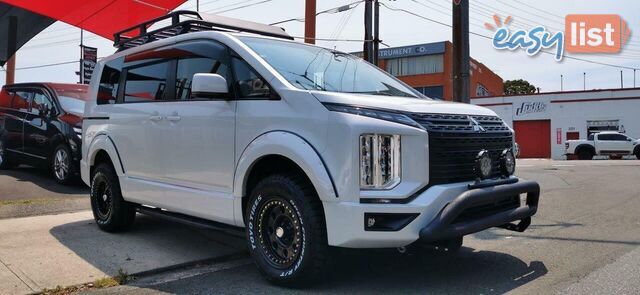 2023 MITSUBISHI DELICA D:5 CHAMONIX  -