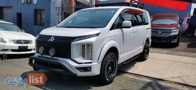 2023 MITSUBISHI DELICA D:5 CHAMONIX  -