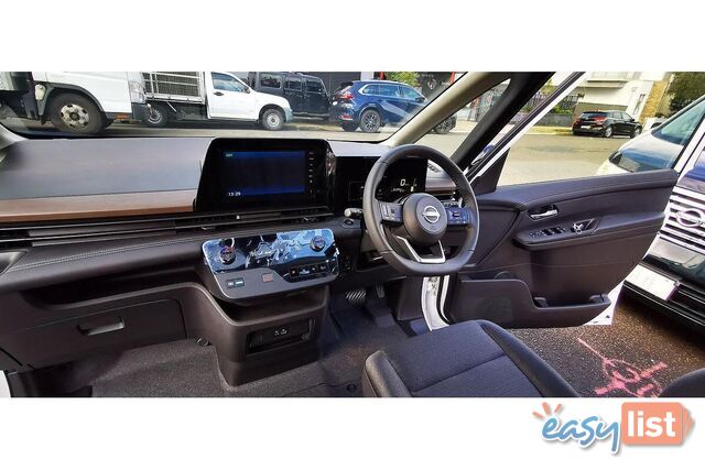 2024 NISSAN SERENA   OTHERCAR