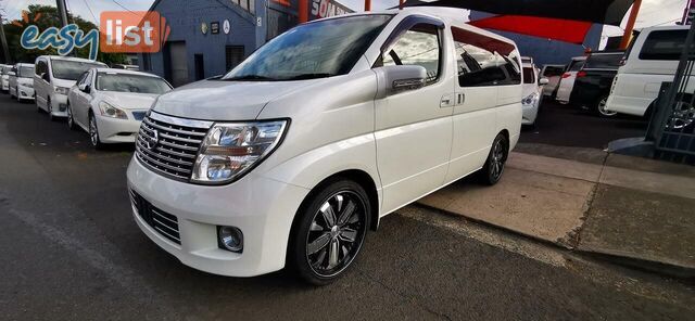 2005 NISSAN ELGRAND (NO BADGE)  -