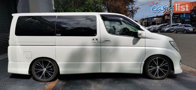 2009 NISSAN ELGRAND HIGHWAY STAR  -