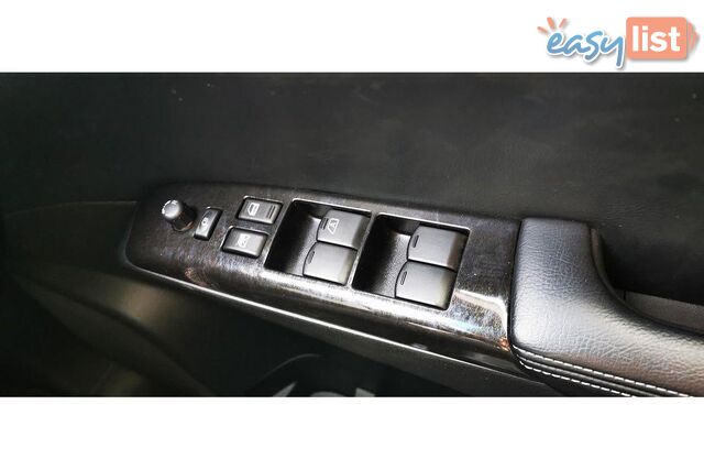 2011 NISSAN ELGRAND   OTHERCAR