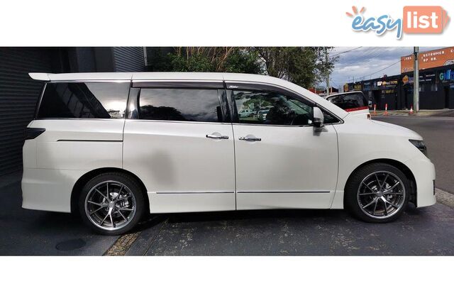 2011 NISSAN ELGRAND   OTHERCAR