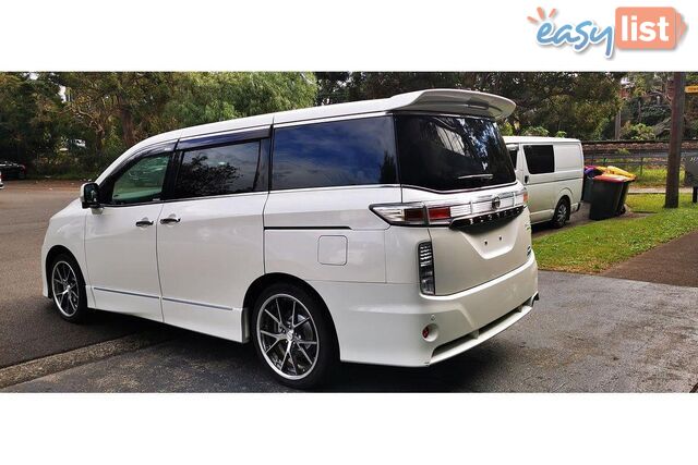 2011 NISSAN ELGRAND   OTHERCAR