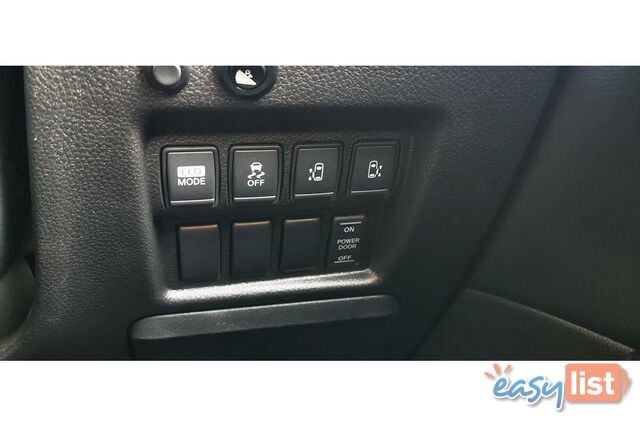 2011 NISSAN ELGRAND   OTHERCAR