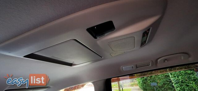 2012 NISSAN ELGRAND HIGHWAY STAR  COMMERCIAL
