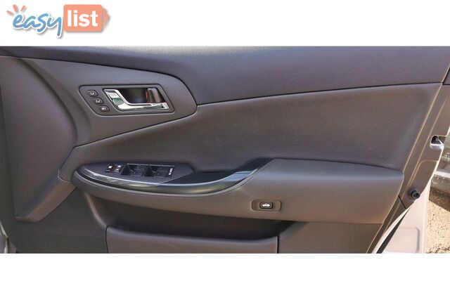 2008 TOYOTA CROWN   SEDAN
