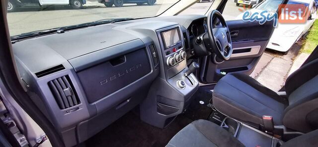 2009 MITSUBISHI DELICA D:5  -