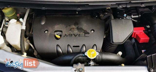 2009 MITSUBISHI DELICA D:5  -
