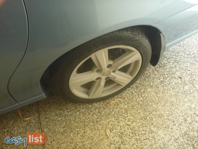 2006 HOLDEN COMMODORE EXECUTIVE  4D SEDAN