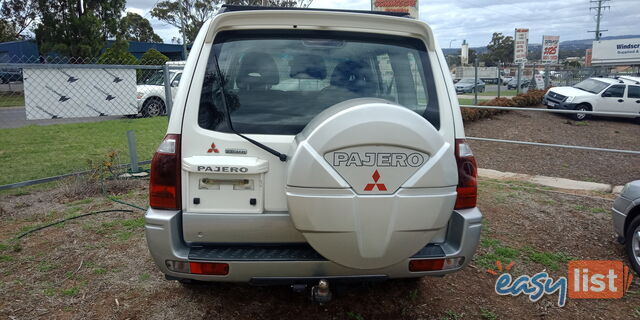 2003 Mitsubishi Pajero NP EXCEED Wagon Automatic