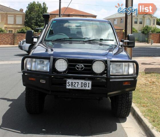 2000 TOYOTA LANDCRUISER GXL (4X4) HZJ105R SUV, 4 DOORS, 8 SEATS