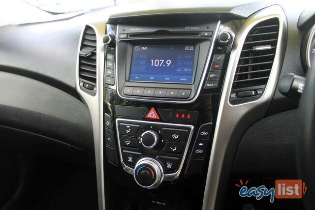 2012 HYUNDAI I30 ACTIVE GD HATCH, 5 DOORS, 5 SEATS