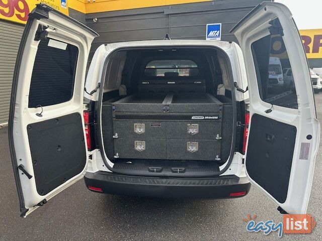 2020 HYUNDAI ILOAD 6S TWIN SWING TQ4 MY20 4D CREW VAN