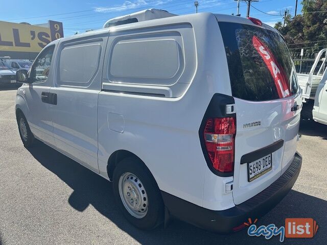 2018 HYUNDAI ILOAD 3S TWIN SWING TQ4 MY19 4D VAN