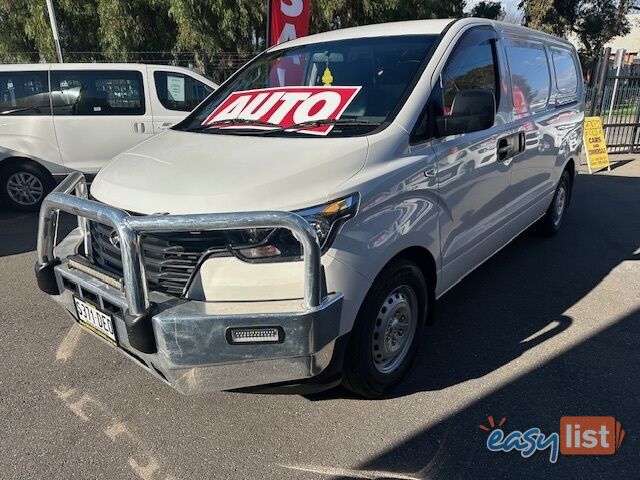 2019 HYUNDAI ILOAD 3S TWIN SWING TQ4 MY20 4D VAN 2019 HYUNDAI ILOAD 3S TWIN SWING TQ4 MY20 4D VAN