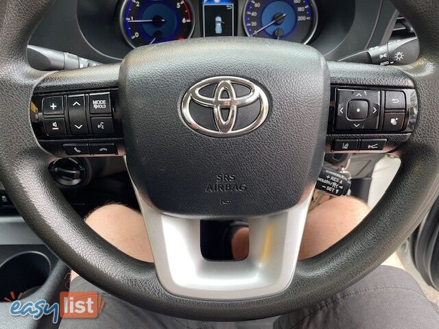 2021 TOYOTA HILUX SR 4X4 GUN126R CCHAS