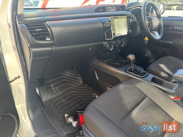 2021 TOYOTA HILUX SR 4X4 GUN126R CCHAS