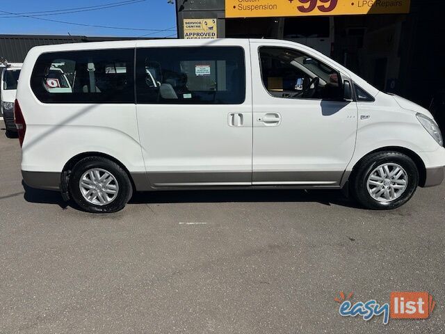 2016 HYUNDAI IMAX  TQ SERIES 2 TQ3 MY17 4D WAGON