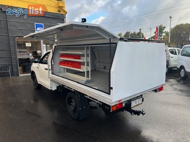 2021 TOYOTA HILUX WORKMATE 4X2 TGN121R CCHAS 2021 TOYOTA HILUX WORKMATE 4X2 TGN121R CCHAS