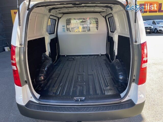 2016 HYUNDAI ILOAD 3S LIFTBACK TQ SERIES 2 TQ3 MY17 4D VAN
