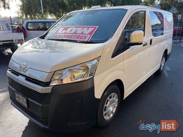 2022 TOYOTA HIACE LWB GDH300R 5D VAN