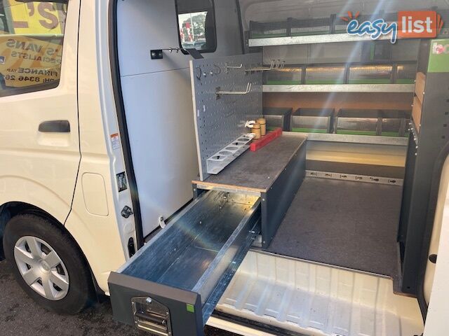 2018 TOYOTA HIACE LWB TRH201R MY16 4D VAN