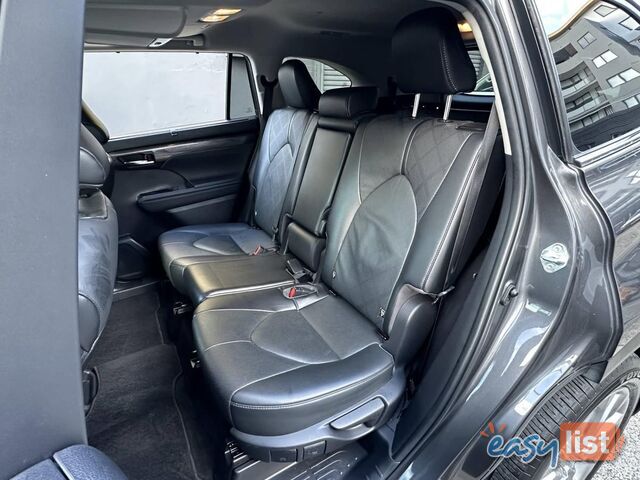 2022 TOYOTA KLUGER GRANDE AWD GSU75R WAGON